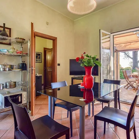 Lovely In With Kitchen Tatil Evi Trecastagni